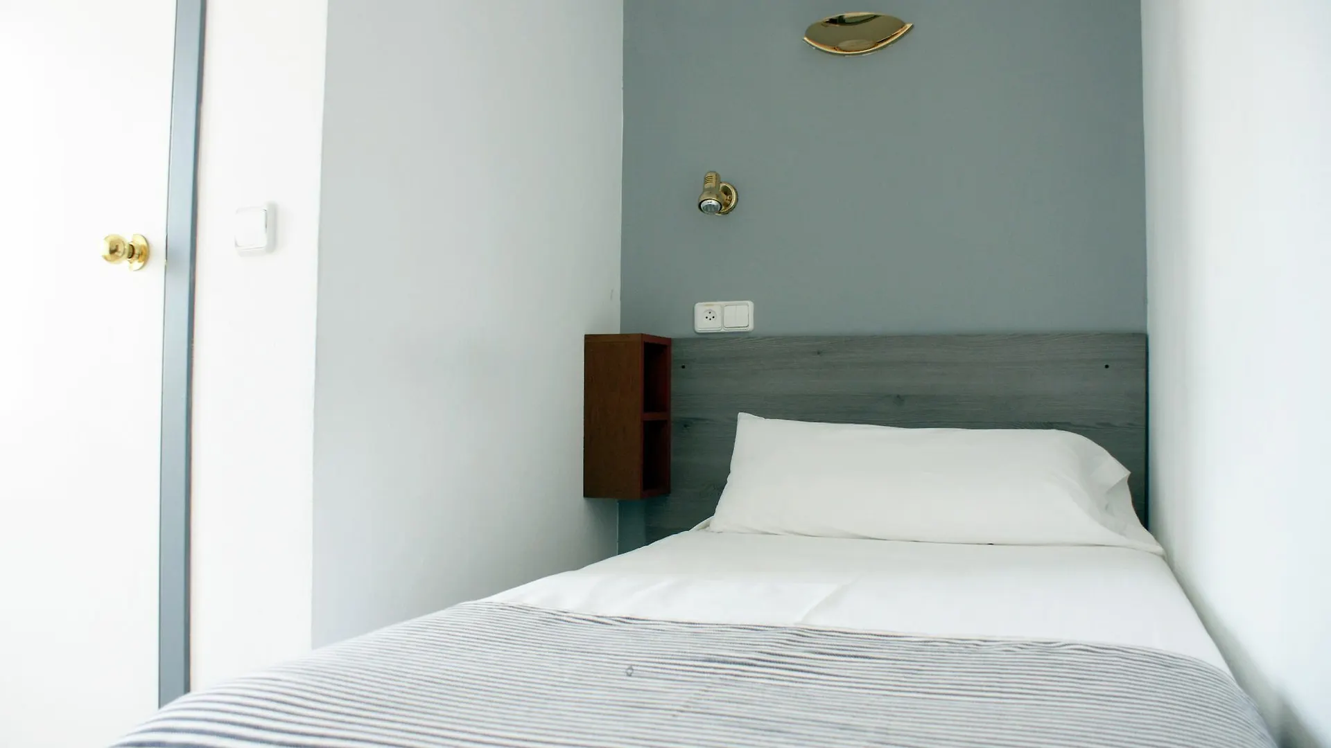 Hostal Plaja i Pati de Can Plaja Palafrugell 2*,  Spagna